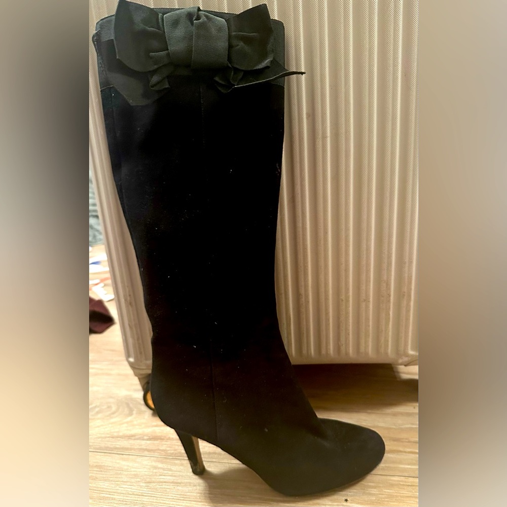 Kate spade knee high suede boots with grosgrain bow - size 9